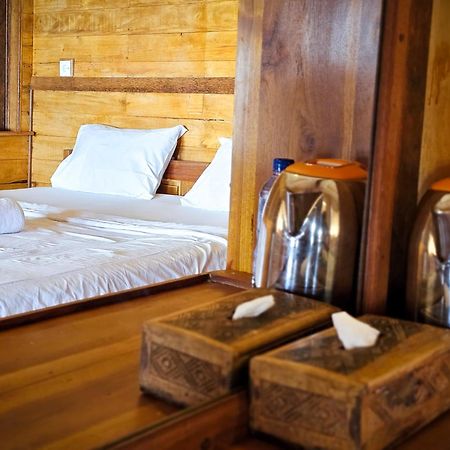 Готель Malibu Huts Semaya Екстер'єр фото